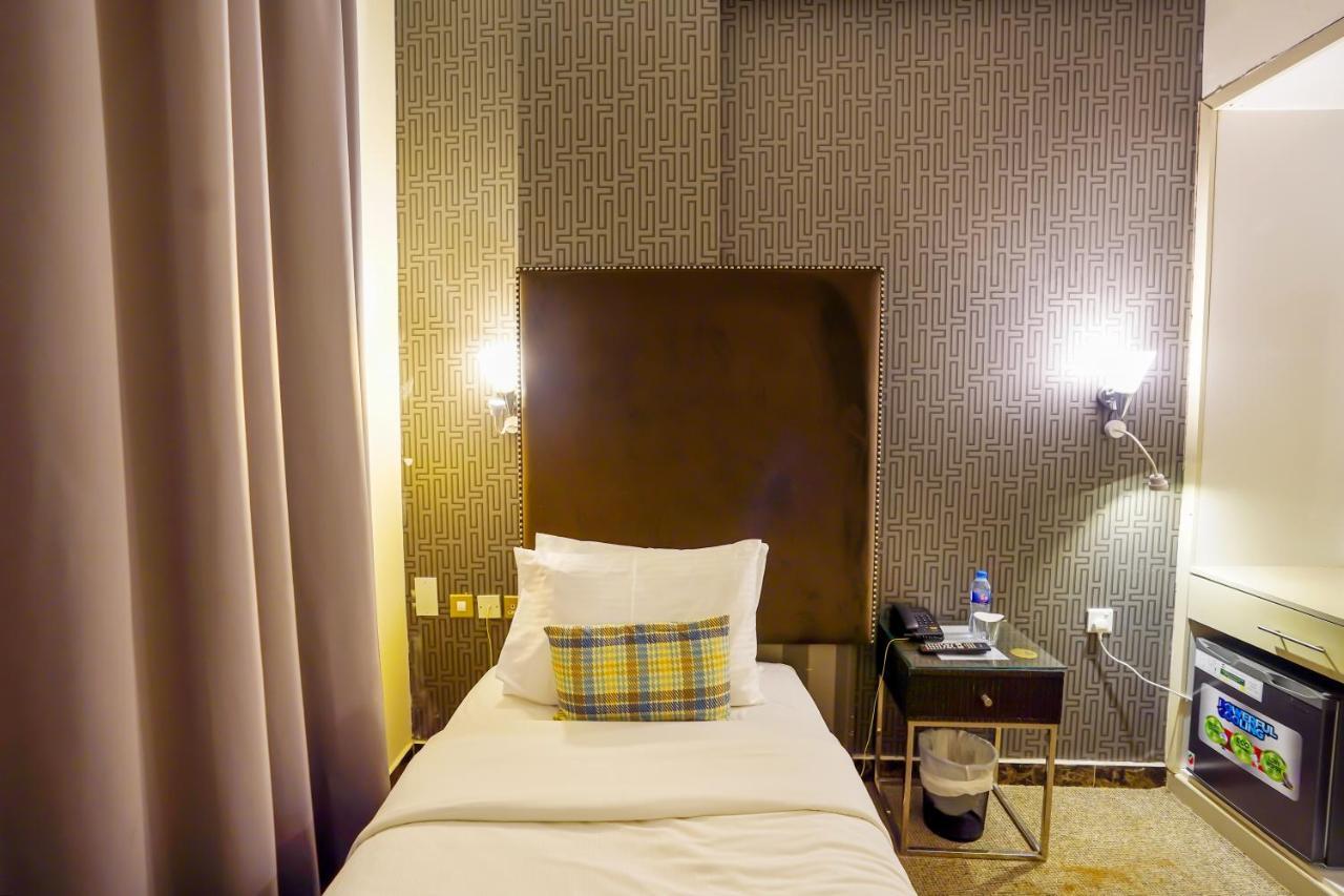 Cube Hotel Dubaj Kültér fotó